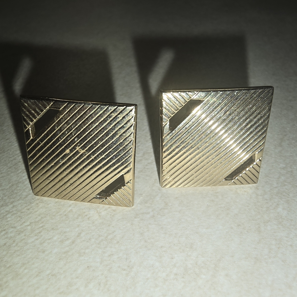 Antique Swank Brand Gold Square Cufflinks from the 1950s